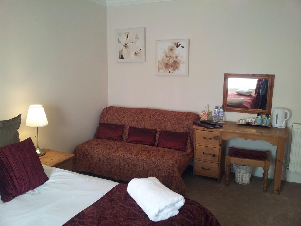 The Bridge Of Lochay Hotel Killin Habitación foto